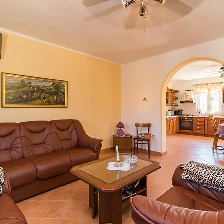 Villa Robertino Tar-Vabriga